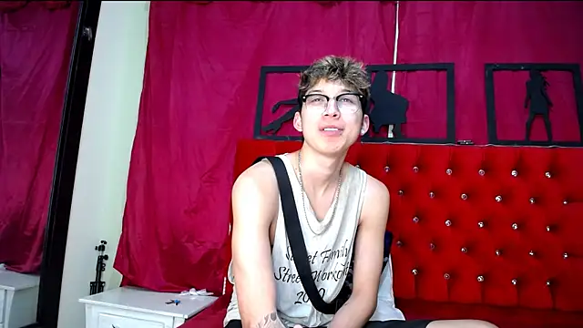  Thomas hot  online show from February 22, 3:12 am