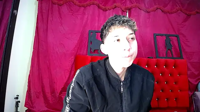  Thomas hot  online show from March 13, 12:27 am