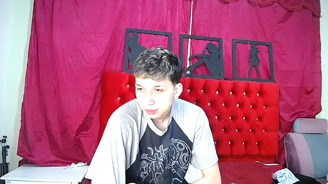  Thomas hot  online show from March 17, 4:19 am