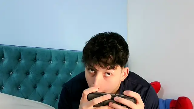  Thomas hot  online show from January 10, 1:51 am