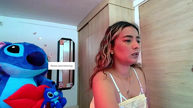 megan collins96 online show from October 21, 7:36 pm