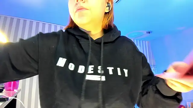 Snapshot of ArianaBaker chatting on January 27, 2:24 pm ArianaBaker online show from January 27, 2:24 pm