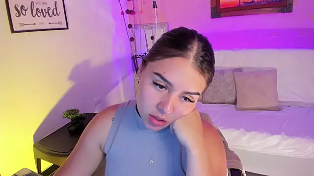 ArianaBaker online show from October 18, 4:08 pm