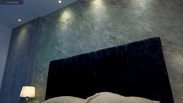 lola  sweetx online show from March 10, 11:26 am