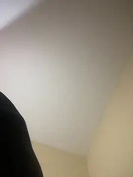 Snapshot of Osiiriis chatting on January 20, 12:04 am Osiiriis online show from January 20, 12:04 am