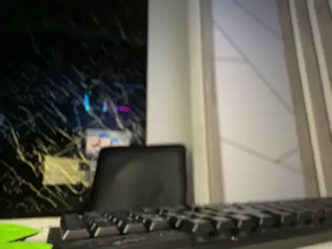 Snapshot of Osiiriis chatting on February 27, 4:52 am Osiiriis online show from February 27, 4:52 am