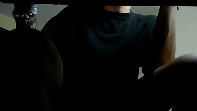 Snapshot of Osiiriis chatting on March 3, 1:31 am Osiiriis online show from March 3, 1:31 am