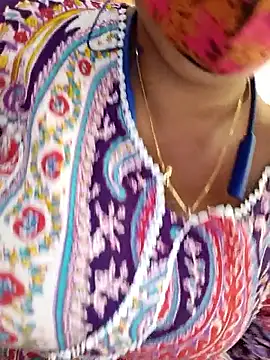 Snapshot of Kayra_34 chatting on February 6, 5:45 am Kayra 34 online show from February 6, 5:45 am