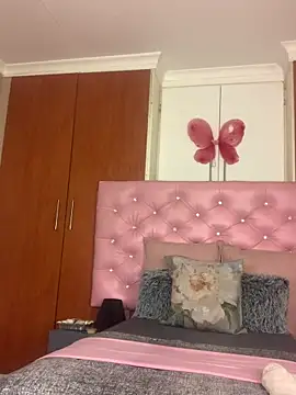 Snapshot of VeryGoodBadGirl1 chatting on November 28, 10:12 pm VeryGoodBadGirl1 online show from November 28, 10:12 pm