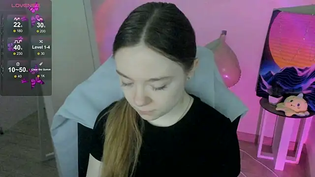 Snapshot of Florence_meow chatting on February 28, 7:48 am Florence meow online show from February 28, 7:48 am
