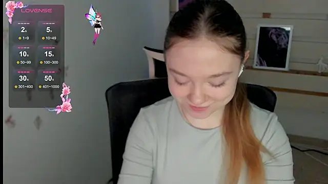 Snapshot of Florence_meow chatting on March 2, 8:38 am Florence meow online show from March 2, 8:38 am