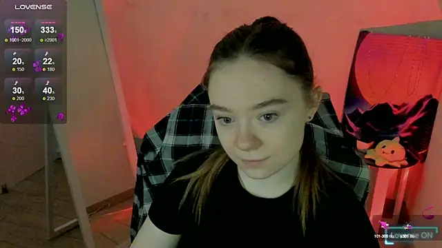 Snapshot of Florence_meow chatting on March 18, 7:30 am Florence meow online show from March 18, 7:30 am
