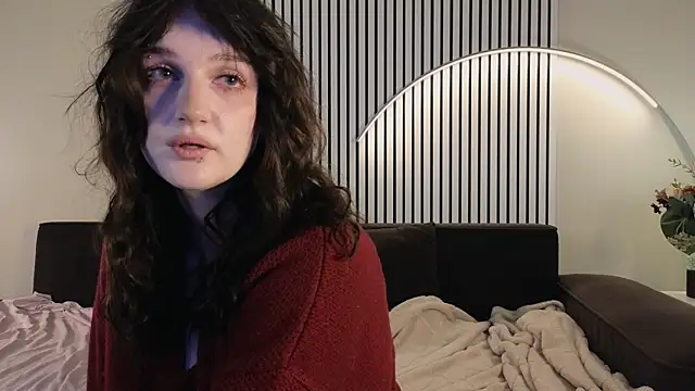 ELLIEJAY online show from October 16, 5:30 am