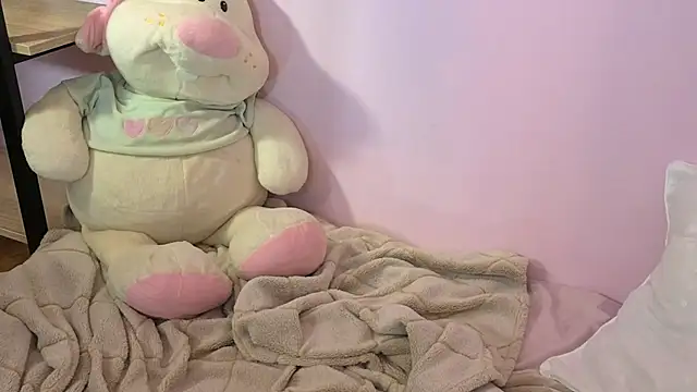 ELLIEJAY online show from October 17, 5:43 am