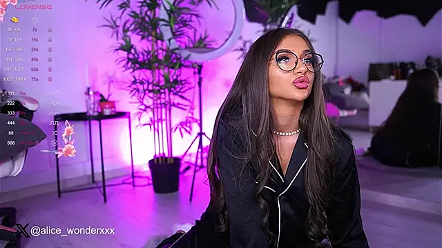 VanessaSimon online show from February 2, 6:48 am