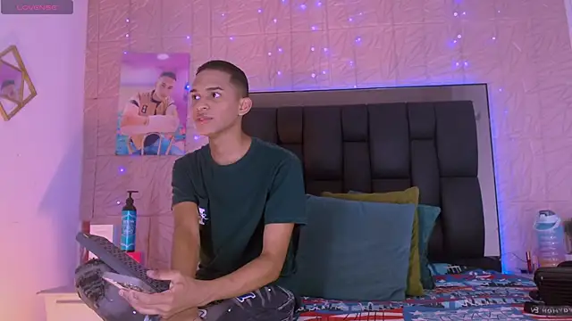 dilan alfonzo online show from October 25, 7:41 pm