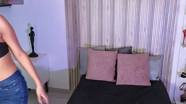 LissaWiild online show from October 11, 1:31 pm