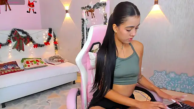 miagomezweb1 online show from December 18, 1:02 pm