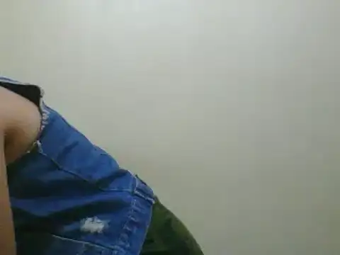 Snapshot of the_geisha_2021k chatting on January 6, 1:09 am the geisha 2021k online show from January 6, 1:09 am