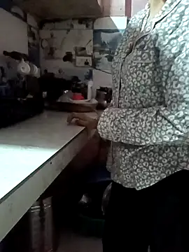 Snapshot of Ankita202 chatting on November 13, 11:58 pm Ankita202 online show from November 13, 11:58 pm