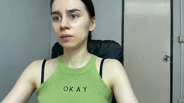 Snapshot of SassyJessi chatting on June 10, 4:12 am SassyJessi online show from June 10, 4:12 am