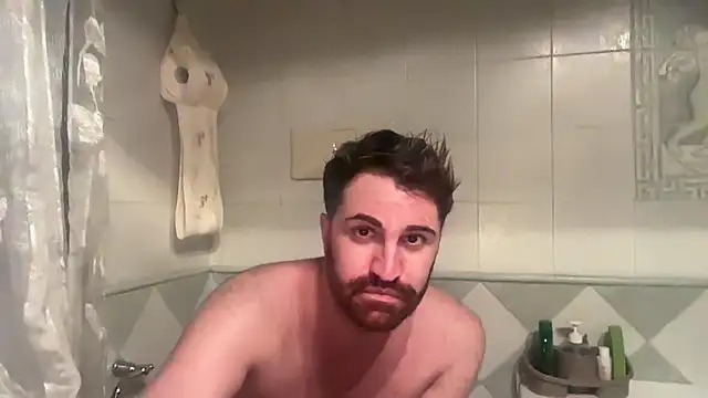 Snapshot of sensuale88modello chatting on February 19, 8:38 pm sensuale88modello online show from February 19, 8:38 pm