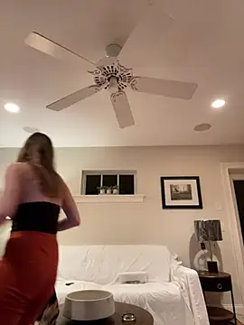 Snapshot of molly_witha_chance chatting on February 3, 3:31 am molly witha chance online show from February 3, 3:31 am