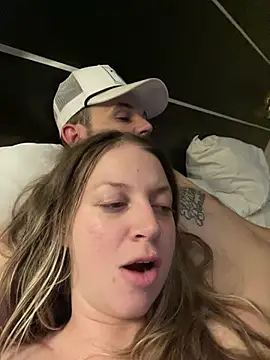 Snapshot of molly_witha_chance chatting on February 14, 11:21 am molly witha chance online show from February 14, 11:21 am