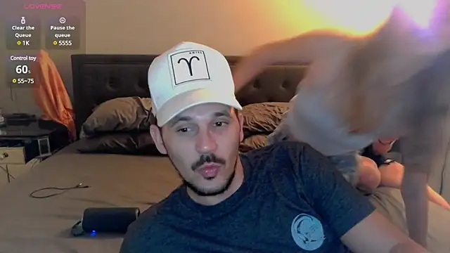 Snapshot of molly_witha_chance chatting on March 4, 3:44 am molly witha chance online show from March 4, 3:44 am