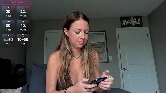 Snapshot of molly_witha_chance chatting on November 6, 5:47 pm molly witha chance online show from November 6, 5:47 pm