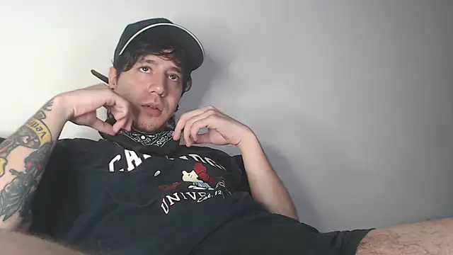 AndyBetti online show from December 3, 1:57 am