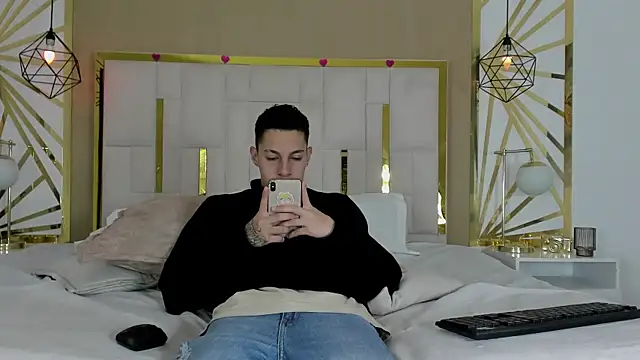 thiago19s online show from December 2, 7:09 pm