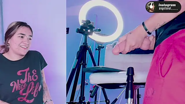 Angelst   online show from March 28, 8:14 am