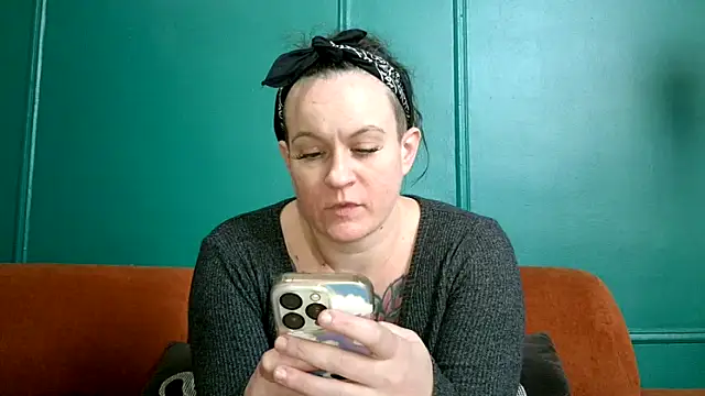 Snapshot of quinnmariexo chatting on October 20, 9:15 pm quinnmariexo online show from October 20, 9:15 pm