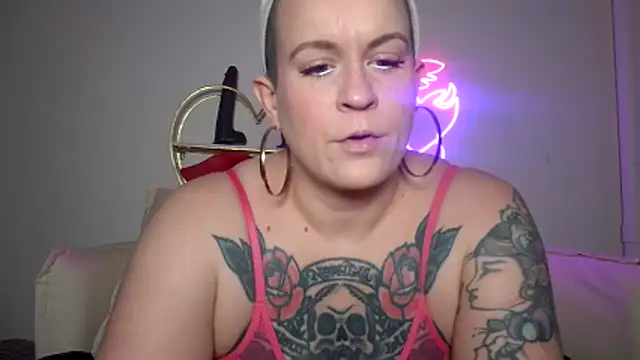 quinnmariexo online show from February 5, 10:47 pm