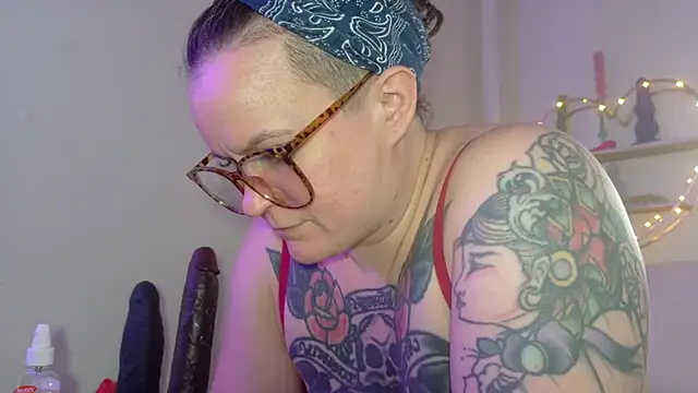 quinnmariexo online show from March 4, 8:04 pm