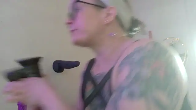 quinnmariexo online show from April 3, 6:17 pm