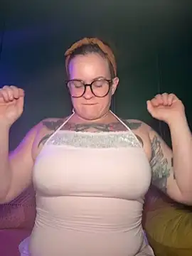 quinnmariexo online show from June 7, 4:05 am