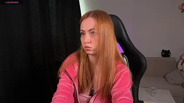 LinaWitch online show from September 27, 11:04 am