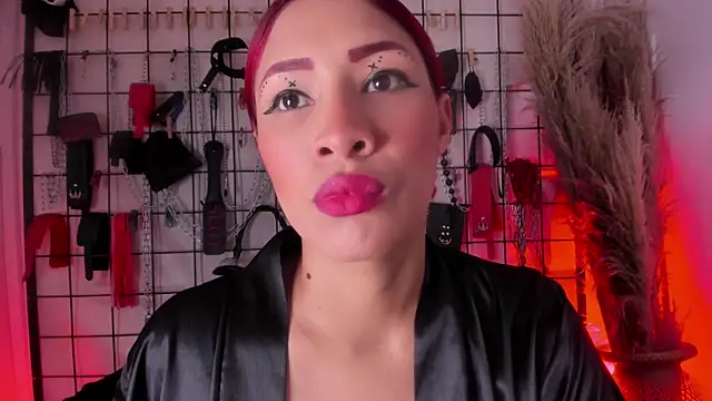 charrlotte quinn online show from November 10, 2:49 pm