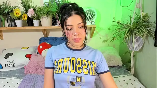 MiaaRose online show from October 21, 5:46 pm