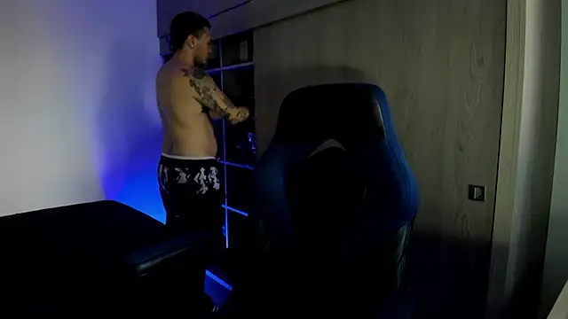 male pussy online show from January 14, 3:17 pm