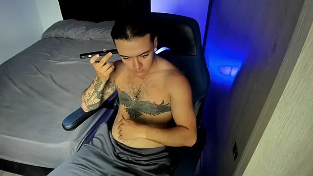 male pussy online show from May 31, 4:36 pm