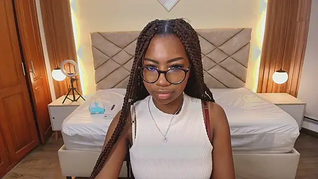 Raquel jones online show from March 22, 11:57 am