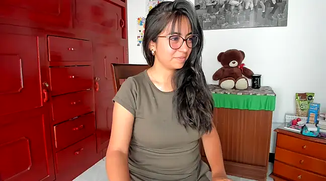 Snapshot of Isabellaa22_1 chatting on January 9, 7:18 pm Isabellaa22 1 online show from January 9, 7:18 pm