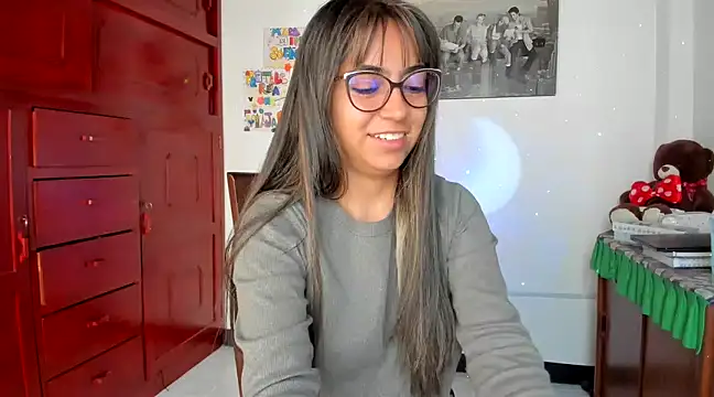 Snapshot of Isabellaa22_1 chatting on February 10, 1:33 pm Isabellaa22 1 online show from February 10, 1:33 pm