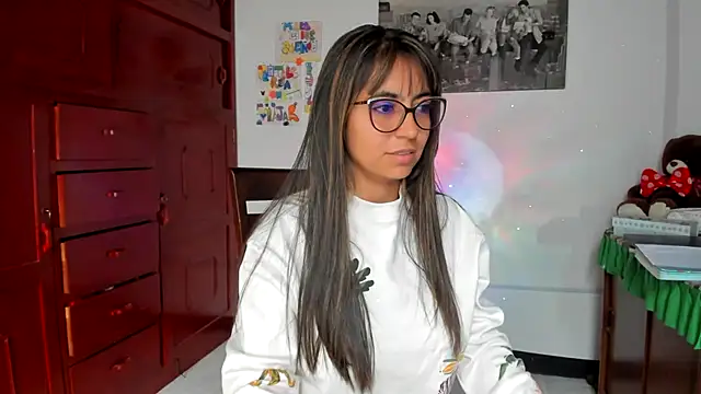 Snapshot of Isabellaa22_1 chatting on February 11, 2:57 pm Isabellaa22 1 online show from February 11, 2:57 pm