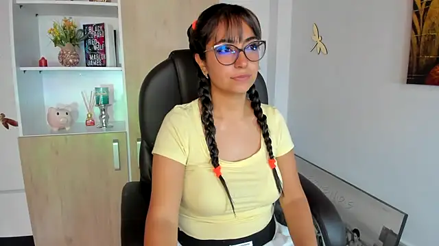 Snapshot of Isabellaa22_1 chatting on February 28, 3:04 pm Isabellaa22 1 online show from February 28, 3:04 pm