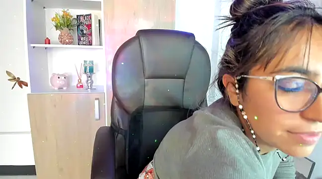 Snapshot of Isabellaa22_1 chatting on March 12, 7:59 pm Isabellaa22 1 online show from March 12, 7:59 pm