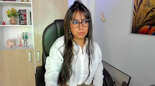 Snapshot of Isabellaa22_1 chatting on March 17, 4:54 pm Isabellaa22 1 online show from March 17, 4:54 pm